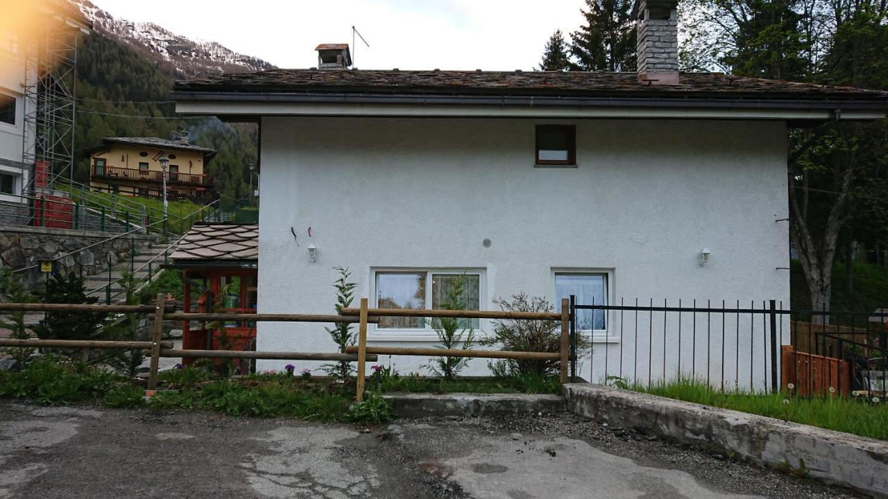 B&B Maison Odille Valtournenche Bagian luar foto