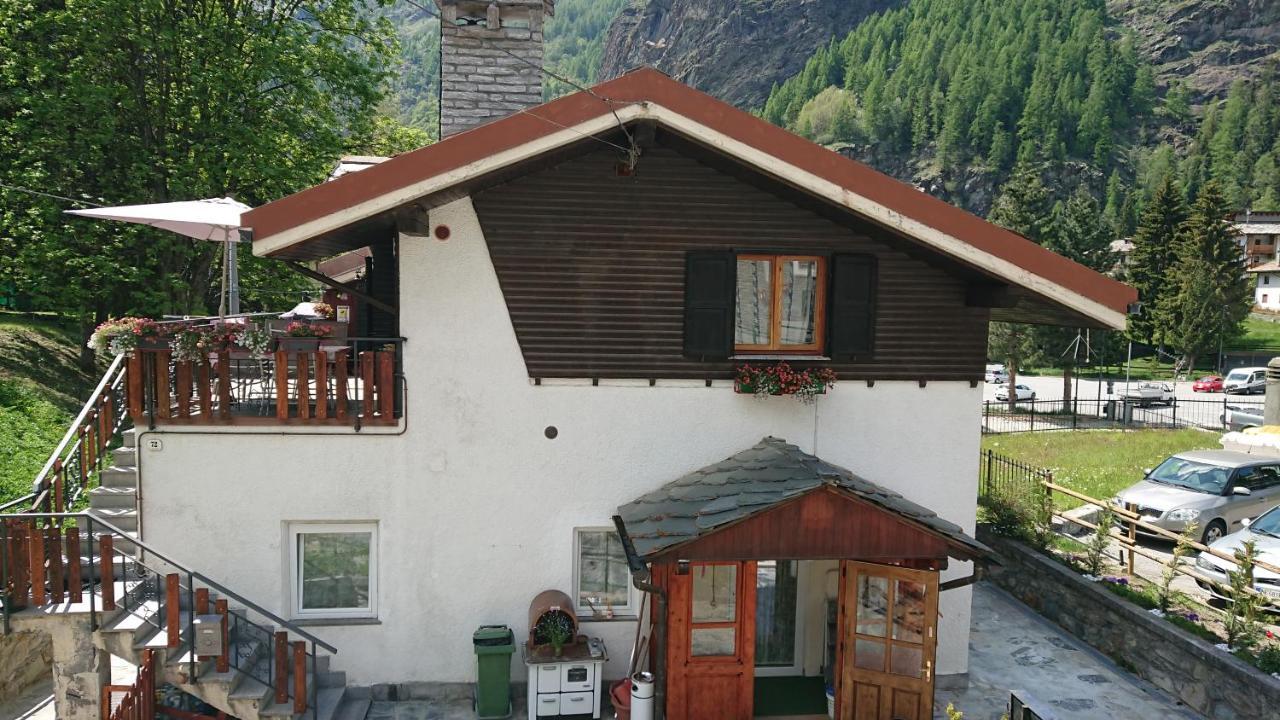 B&B Maison Odille Valtournenche Bagian luar foto